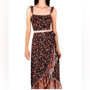 Saks Off 5th Super Natural Janice Skirt Set. NWT Medium, Floral